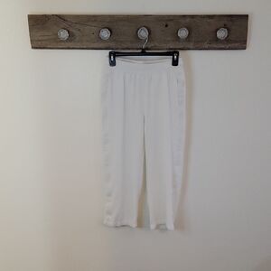 Marissa Olivia White W/Lace Capris  SZ XS/SM